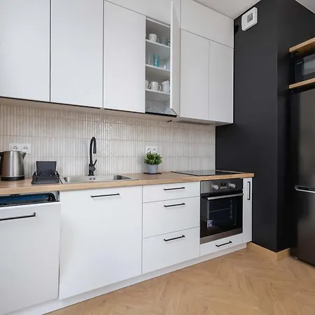 Nowoczesne Dla 4 Osob Z Balkonem By Renters Katowice