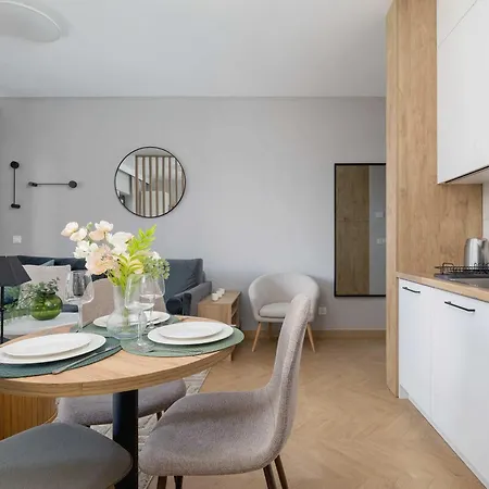 Nowoczesne Dla 4 Osob Z Balkonem By Renters