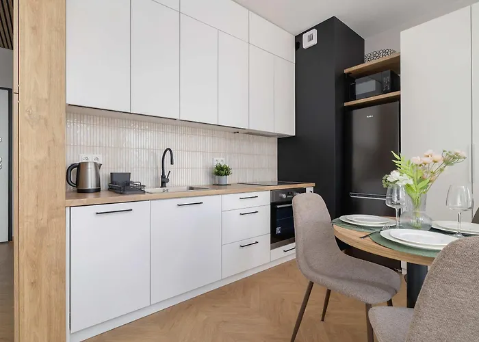 Nowoczesne Dla 4 Osob Z Balkonem By Renters * Κατοβίτσε